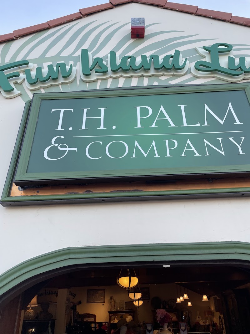 T.H. Palm & Company - T.H. Palm & Company, J.E. Irausquin Blvd 87, Noord, Aruba