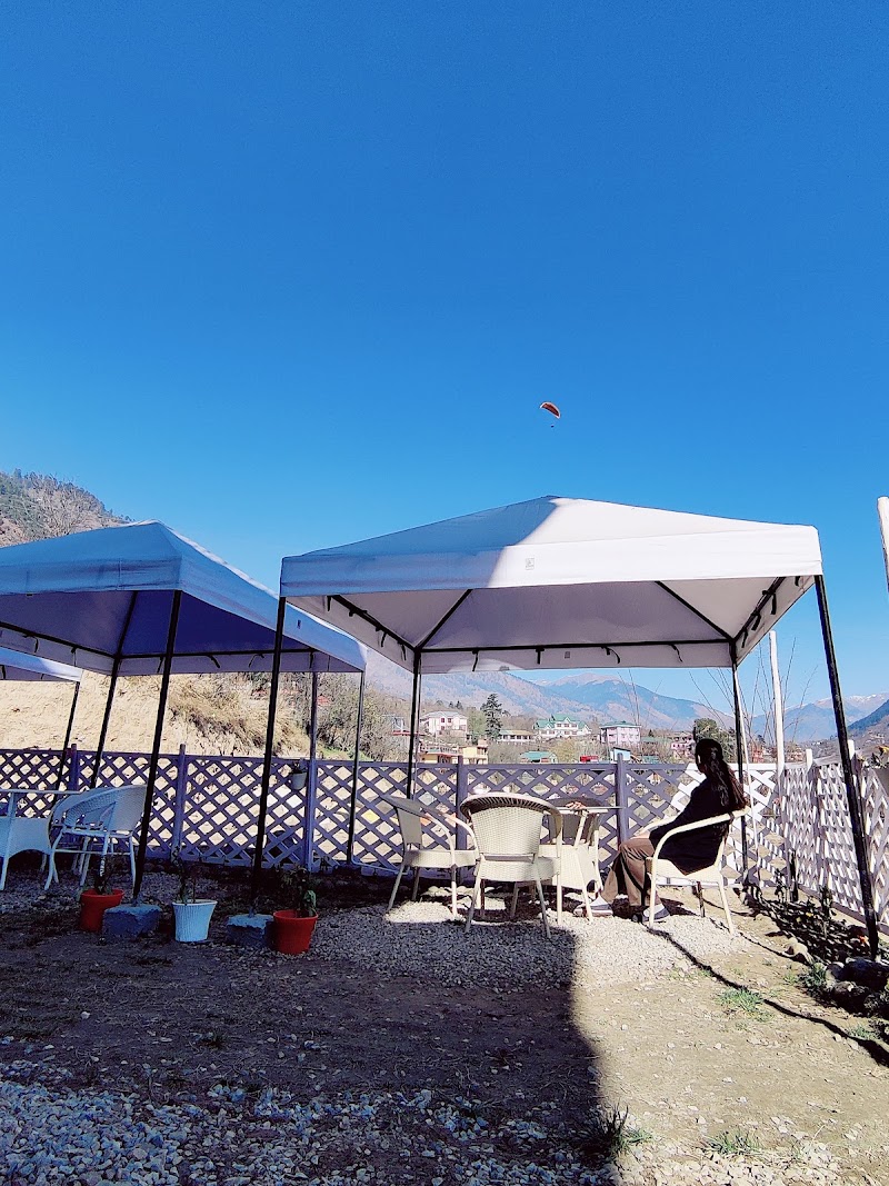 Apple farm homestay