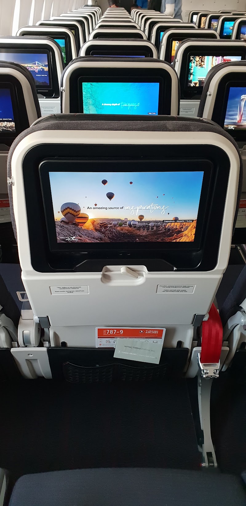 Turkish Airlines - Turkish Airlines Mimar Kemalettin, Yeniçeriler Cd. No:75/23, 34126 Fatih/İstanbul, Türkiye