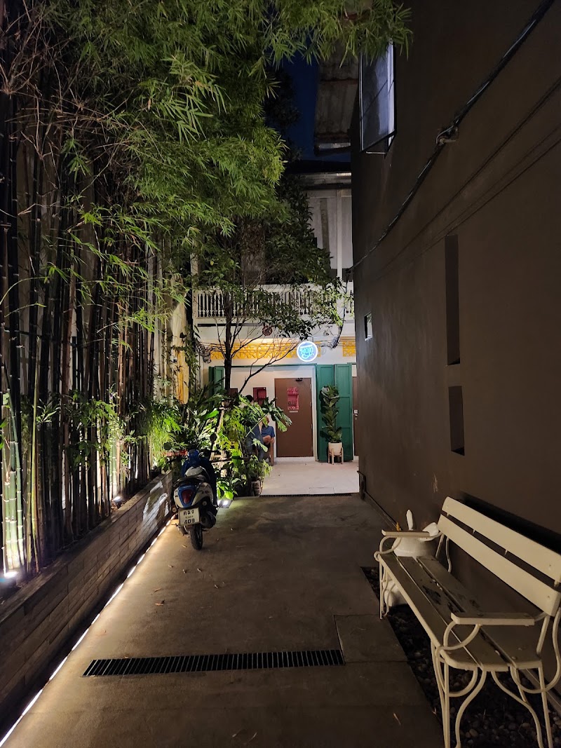 Bangkok Mojo * Music Lovers' Club - Bangkok Mojo * Music Lovers' Club, 1103 ถ. เจริญกรุง Khwaeng Si Phraya, Khet Bang Rak, Krung Thep Maha Nakhon 10500, Thailand