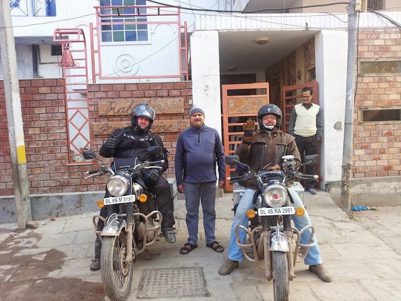 RAHUL GUEST HOUSE - RAHUL GUEST HOUSE N.1/15-D-10-, Gangotri Vihar Colony, Near Ravidas Park, Nagwa Lanka, Varanasi, Uttar Pradesh 221005, India