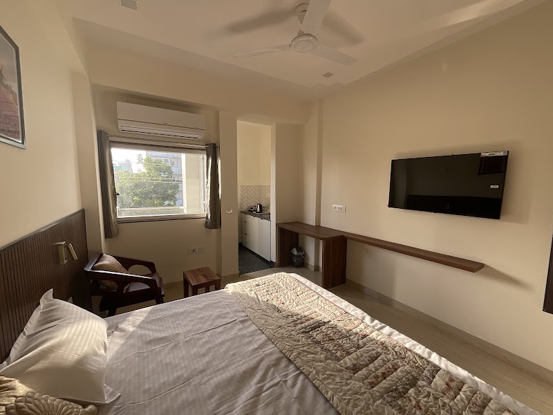 Sunroom studio apartments - Sunroom studio apartments, 1637, Block H, Sector 57, Gurugram, Haryana 122011, India