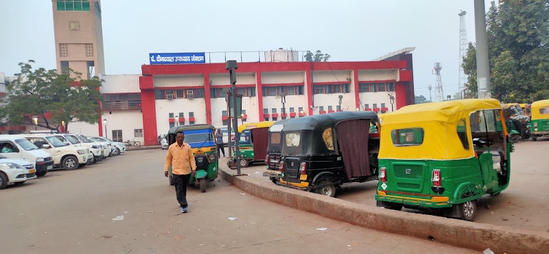 DDU JUNCTION - DDU JUNCTION, 74J9+HQ4 Railway Clock Tower, European Colony, Pandit Deen Dayal Upadhyaya Nagar, Uttar Pradesh 232101, India