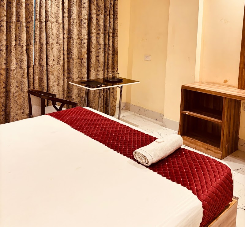 Hotel Goodluck House Near Delhi Airport - Hotel Goodluck House Near Delhi Airport A-44 Raod No. 4, Street No. 9, Block B, Mahipalpur Extension, Mahipalpur, New Delhi, Delhi 110037, India