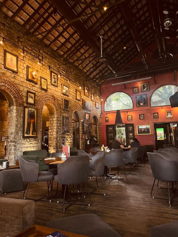 Hard Rock Cafe Bengaluru - Hard Rock Cafe Bengaluru 40, St Mark's Rd, Shanthala Nagar, Ashok Nagar, Bengaluru, Karnataka 560001, India