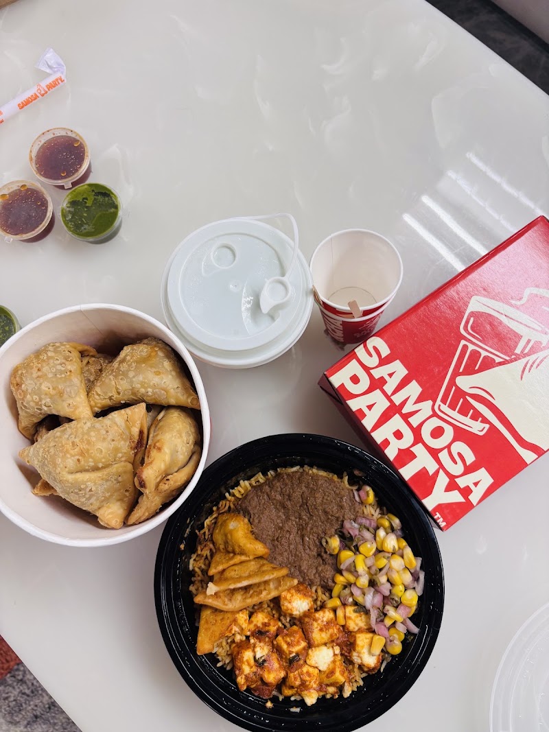 Samosa Party Udyog Vihar Cloud Kitchen - Samosa Party Udyog Vihar Cloud Kitchen, Shop No. 559, 719, Udyog Vihar Phase V Rd, Phase V, Udyog Vihar, Sector 19, Gurugram, Haryana 122016, India