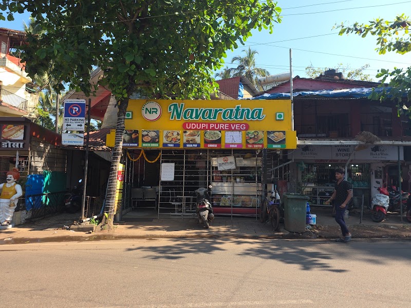 Navaratna Udupi Pure Veg - Navaratna Udupi Pure Veg, Candolim Road, Chogm Rd, near Dolphin Circle, Naika Vaddo, Bardez, Calangute, Goa 403516, India