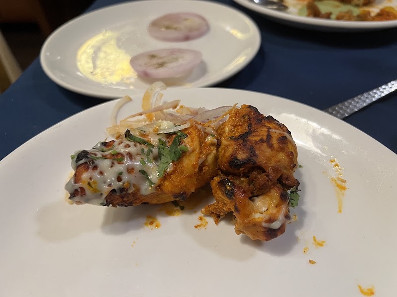 Stars Parade Luxury Dining - Stars Parade Luxury Dining Swami jairamdas building, police stn, opp. Basant park, शिवसाई को हा सोसायटी, Sindhi Society, Chembur, Mumbai, Maharashtra 400074, India