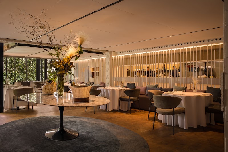 Hotel Ohla Eixample Barcelona - Hotel Ohla Eixample Barcelona Carrer de Còrsega, 289, Eixample, 08008 Barcelona, Spain