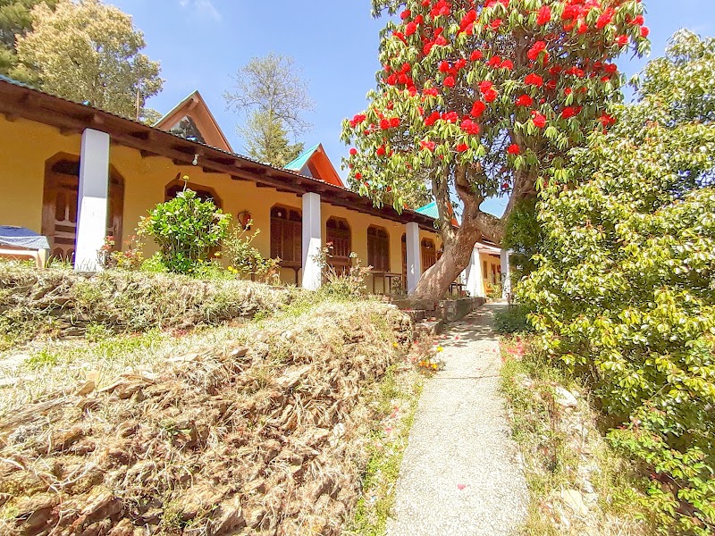Joshi Guest House, Kukuchhina - Joshi Guest House, Kukuchhina, Near Mahavatar Babaji Cave, Kukuchina, Dunagiri, Joshi Guest House, near Babaji Cave, Kukuchina, Dwarahat Range, Uttarakhand 263653, India