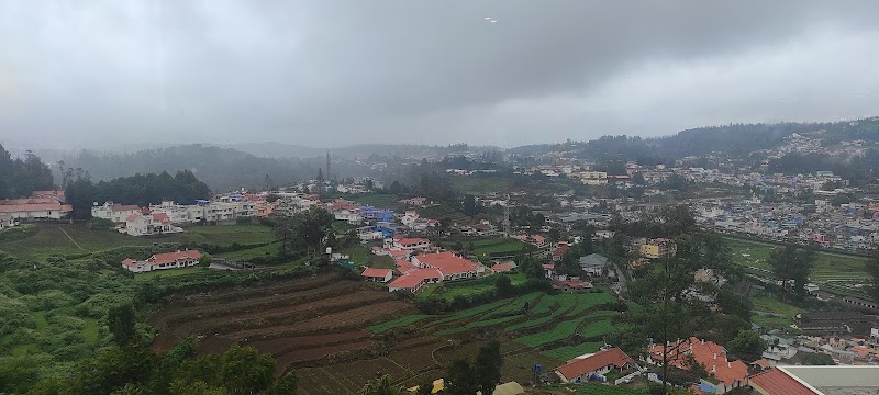 Nilgiri Express - Nilgiri Express Ground Floor, Ramakrishna Mutt Road, near Sterling Hotel, R.K.Puram, Elk Hill, Ooty, Tamil Nadu 643001, India
