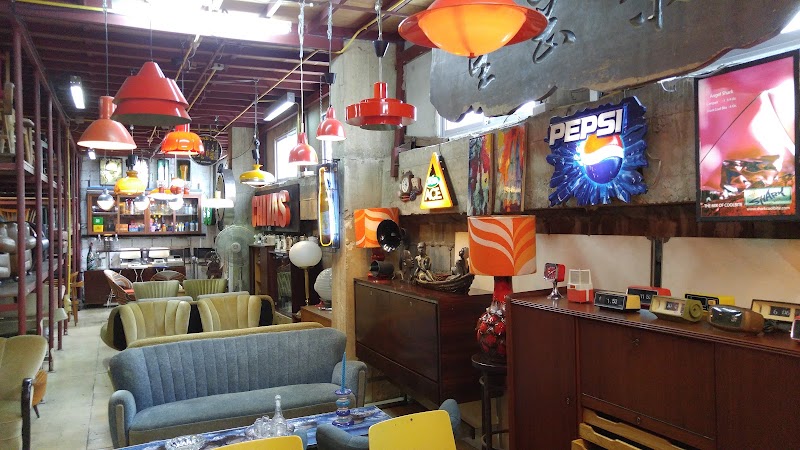 PAPAYA Studio Thailand's Largest Antique vintage store - PAPAYA Studio Thailand's Largest Antique vintage store, 405, 1 Sukhaphiban 5 Alley, Khwaeng Tha Raeng, Khet Bang Khen, Krung Thep Maha Nakhon 10220, Thailand