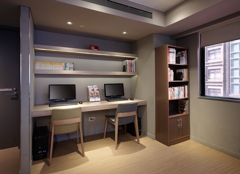 Royal Inn Taipei Linsen - Royal Inn Taipei Linsen 104, Taiwan, Taipei City, Zhongshan District, Zhengyi Village, Linsen N Rd, 83號4F