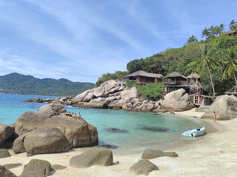 Jansom Bay