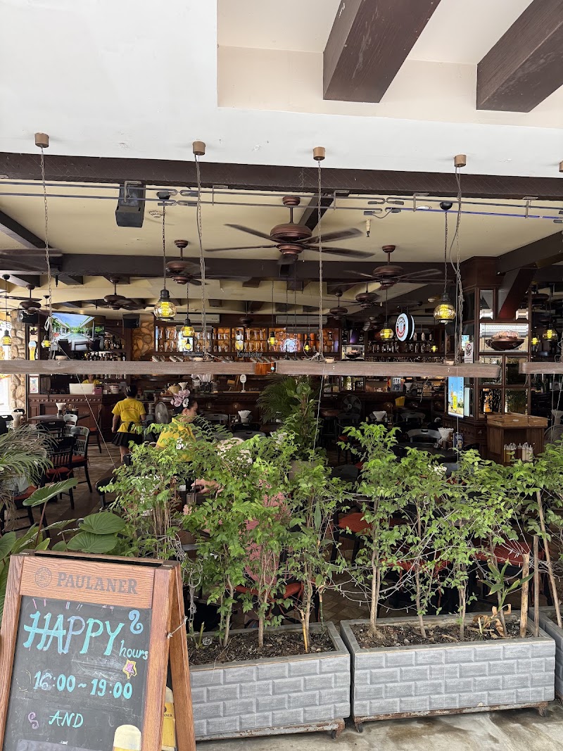 Old German Beerhouse on 11 - Old German Beerhouse on 11 11, GF Eleven hotel, ซ. สุขุมวิท 11 Kloengtoei Nuea, เขตวัฒนา กรุงเทพมหานคร 10110, Thailand