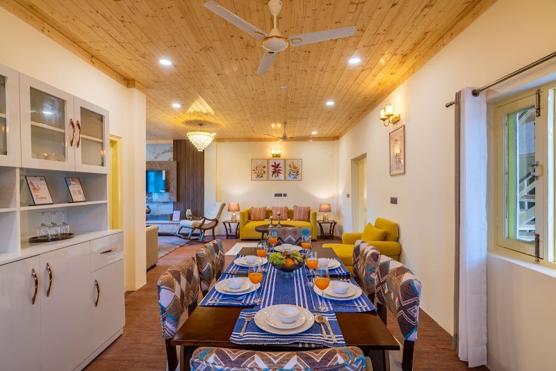 StayVista at Cloudview Villa - StayVista at Cloudview Villa Bulhat Village, Mussorie Range, Mussoorie, Uttarakhand 248179, India