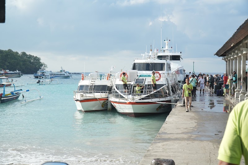Gili Gili Fast Boat Harbor, Padang Bai - Gili Gili Fast Boat Harbor, Padang Bai, Jl. Silayukti, Pelabuhan, Padangbai, Kec. Manggis, Kabupaten Karangasem, Bali 80871, Indonesia