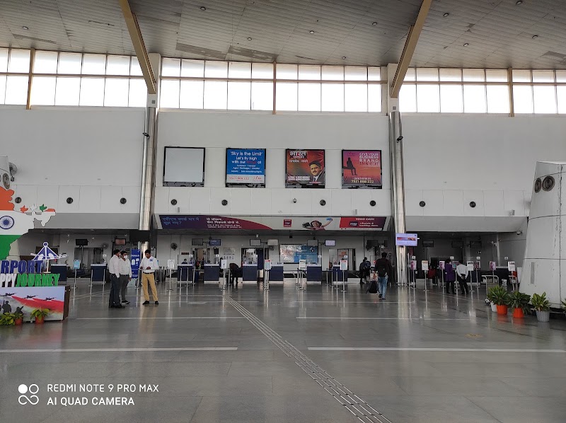 Chaudhary Charan Singh International Airport - Chaudhary Charan Singh International Airport Amausi, Lucknow, Uttar Pradesh 226009, India