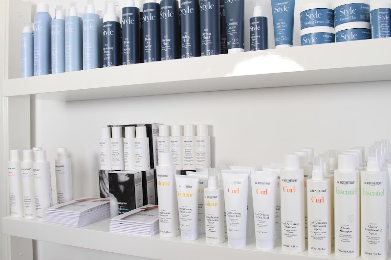 LOVELY HAIR - LOVELY HAIR Höninger Weg 245, 50969 Köln-Rodenkirchen, Germany