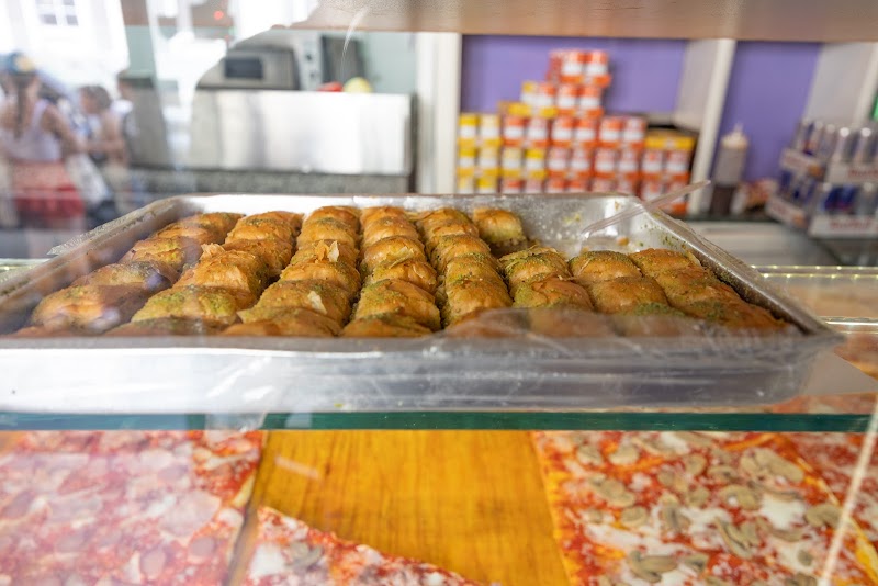 Pizza & Kebab Co. - Pizza & Kebab Co., V. dell'Agnolo, 121r, 50122 Firenze FI, Italy