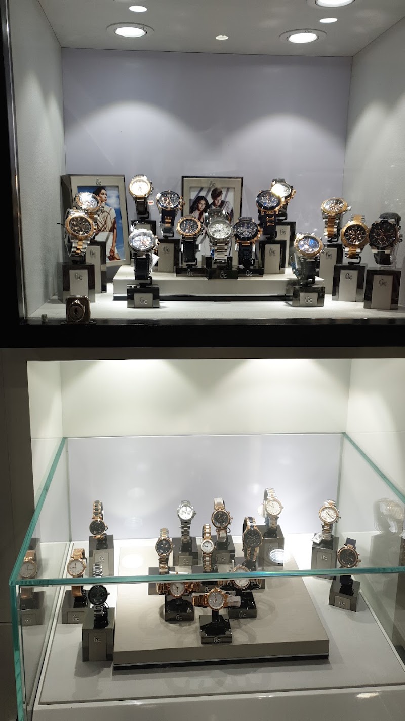 Helios Watch Store - MGF Metropolitan Mall, Gurugram - Helios Watch Store - MGF Metropolitan Mall, Gurugram Shop No, GROUND FLOOR, MGF Metropolitan Mall, 67-68, Mehrauli-Gurgaon Rd, near by Metro Station, DLF Phase 2, Sector 25, Gurugram, Haryana 122002, India