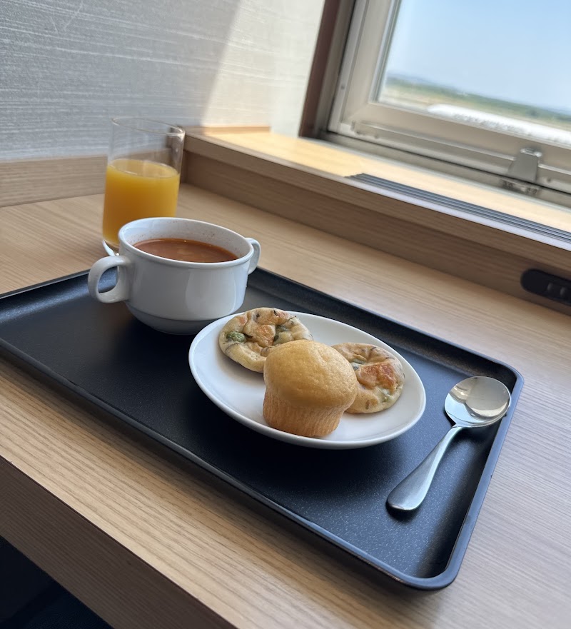 Diamond Premier Lounge Shin-Chitose Airport - Diamond Premier Lounge Shin-Chitose Airport 987-22 Bibi, Chitose, Hokkaido 066-0012, Japan