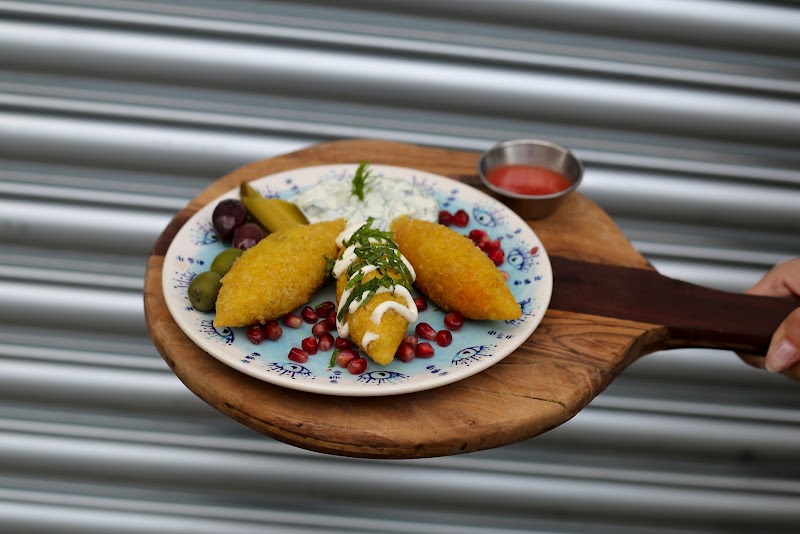 Hanar - Hanar Arch 163 Peckham Rye, London SE15 4ST, UK