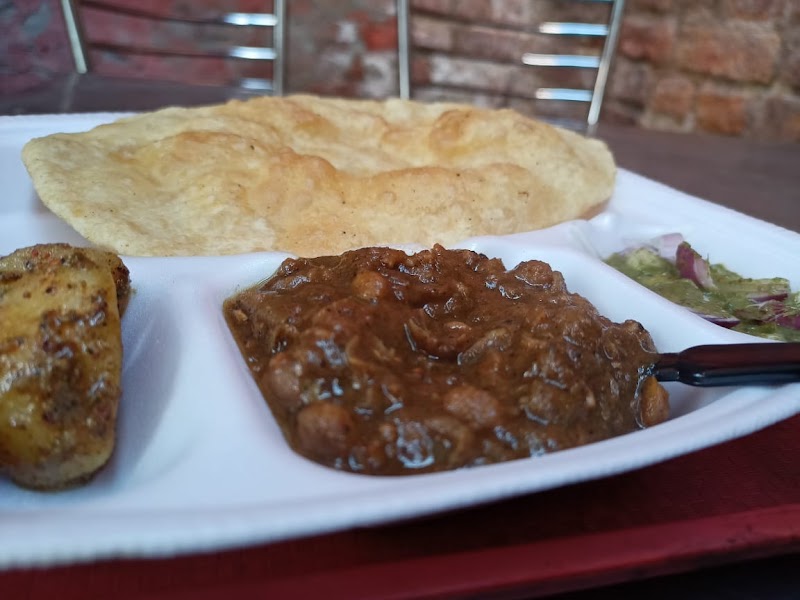 Kake De Chole Bhature - Kake De Chole Bhature, Zila Aabkari Vibhag, Station Rd, near Lalji Hotel, Kote Gate, Bikaner, Rajasthan 334001, India