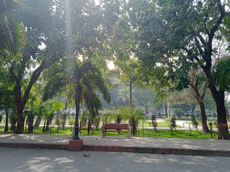 Maharaja Ranjit Singh Garden - Maharaja Ranjit Singh Garden M.M Malviya Road, JVQH+99H, inside Mall Road, Ram Bagh, Company Bagh, Amritsar, Punjab 143001, India