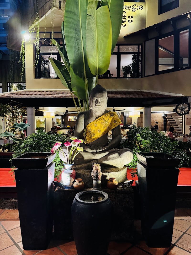 Malis Restaurant - Norodom Blvd - Malis Restaurant - Norodom Blvd, Phnom, 136 Norodom Blvd, Penh 12301, Cambodia