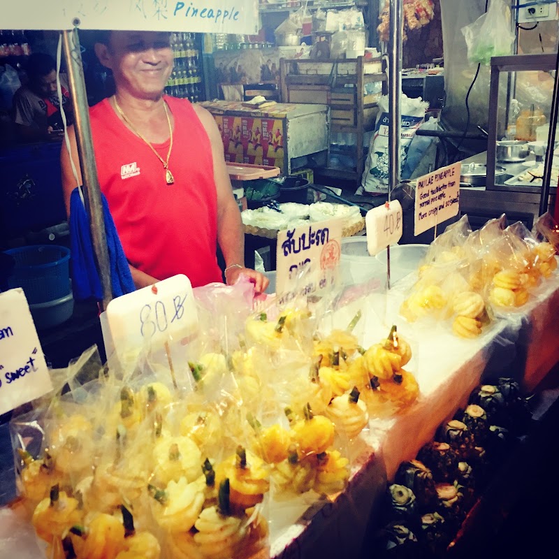 Bumrung Buri Market - Bumrung Buri Market 19/2 Nantaram Rd, Tambon Hai Ya, Amphoe Mueang Chiang Mai, Chang Wat Chiang Mai 50100, Thailand