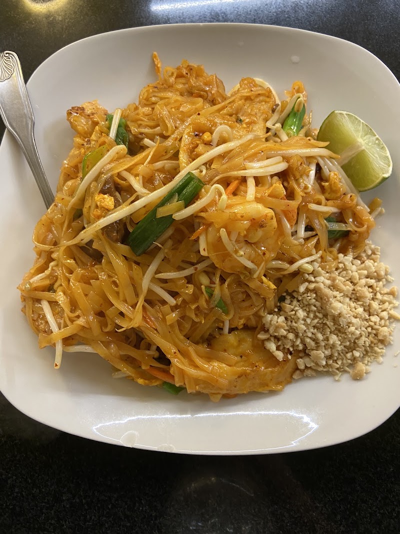 Hana Wok - Hana Wok 1311 W Taylor St, Chicago, IL 60607, USA