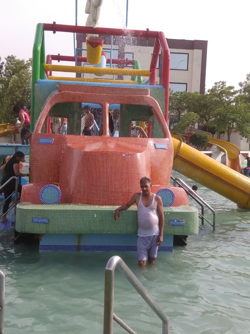 Splash The Resorts - Splash The Resorts, Marval, Auto Market Road Hisar Haryana 125011 IN, NH-65, Marval City, Talwandi Rana, Bir Hisar, Haryana 125005, India
