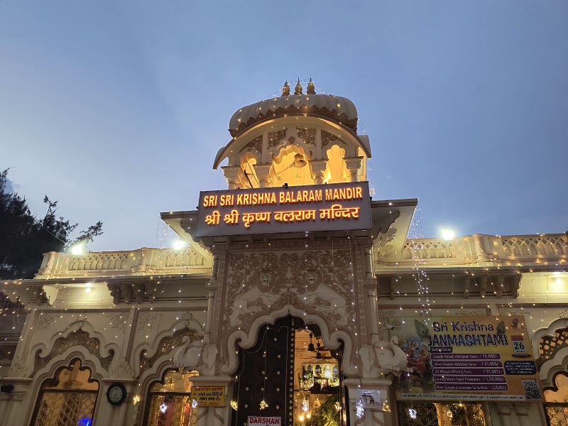 Sri Sri Krishna Balaram Mandir (ISKCON Vrindavan) - Sri Sri Krishna Balaram Mandir (ISKCON Vrindavan) Krishna Balaram Temple, Bhaktivedanta Swami Marg, Raman Reiti, Vrindavan, Uttar Pradesh 281121, India