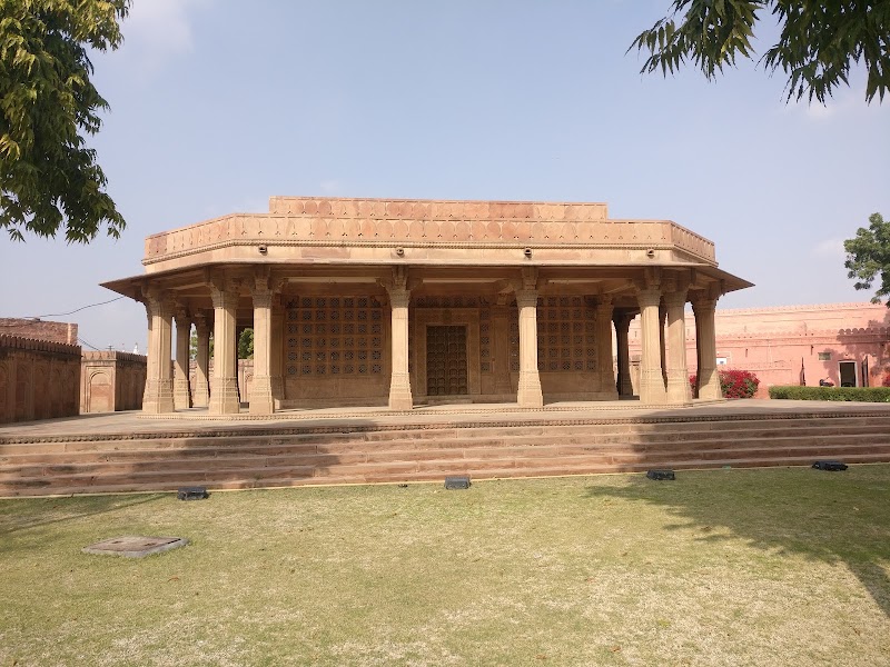 Lalgarh Palace Garden - Lalgarh Palace Garden, D/68, Samta Nagar, Bikaner, Beechhwal Rural, Rajasthan 334001, India