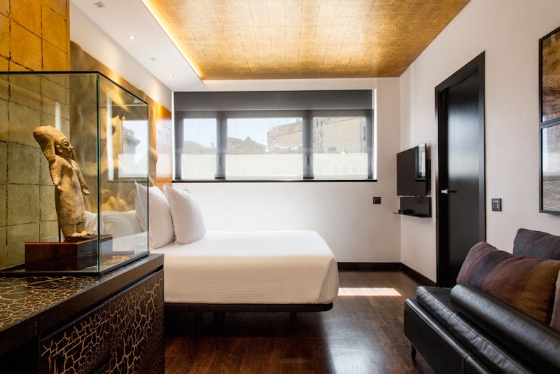 Claris Hotel & Spa, SLH Hotel - Claris Hotel & Spa, SLH Hotel Carrer de Pau Claris, 150, Eixample, 08009 Barcelona, Spain