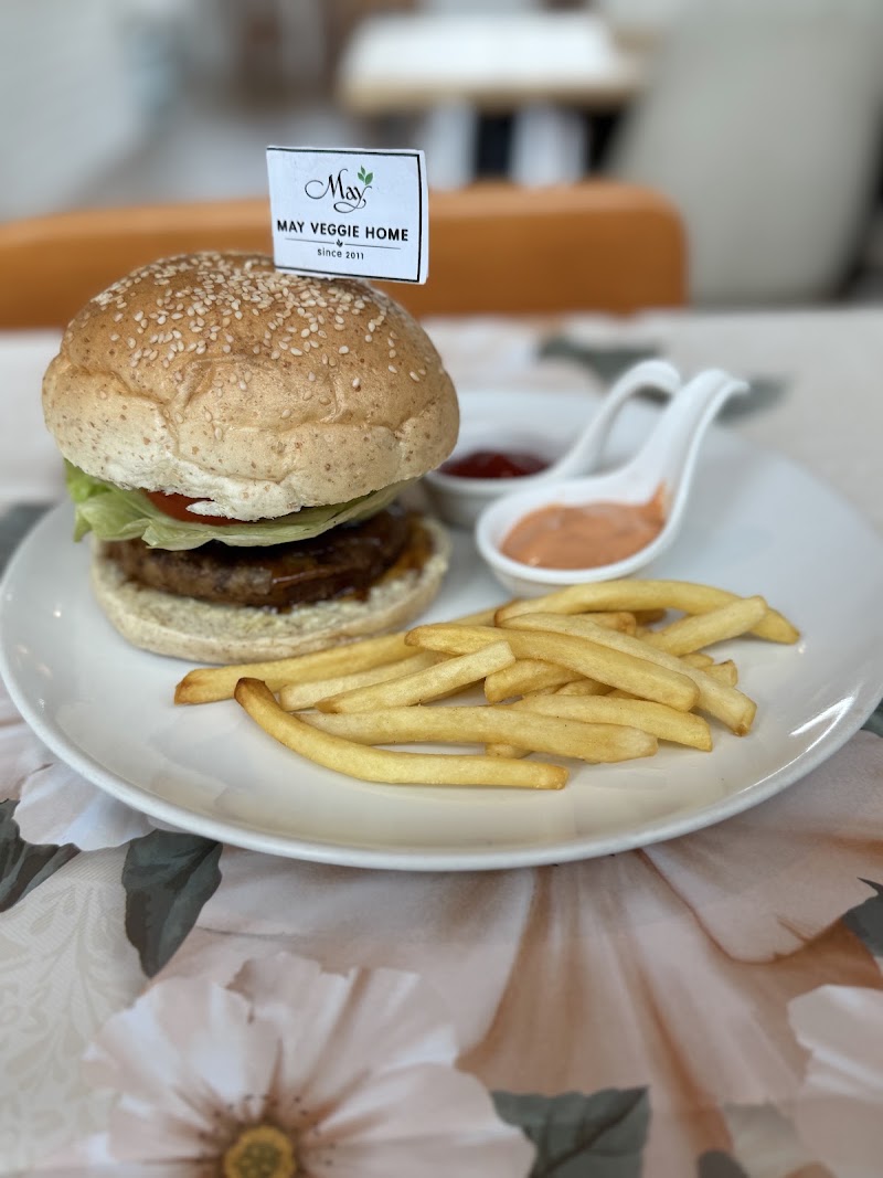 MAY VEGGIE HOME EXPRESS [Sukhumvit23] - MAY VEGGIE HOME EXPRESS [Sukhumvit23] 45 ประสานมิตรพลาซ่า ชั้น 2, Soi Sukhumvit 23, Khwaeng Khlong Toei Nuea, Watthana, Krung Thep Maha Nakhon 10110, Thailand