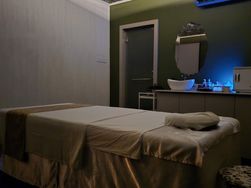 Lemongrass Spa & Café | Luxury Spa Madhapur - Lemongrass Spa & Café | Luxury Spa Madhapur 4th Floor, Plot No.3, Survey No.40 and Part 41, Kakatiya Hills, Guttala_Begumpet, Kavuri Hills, Madhapur, Hyderabad, Telangana 500081, India