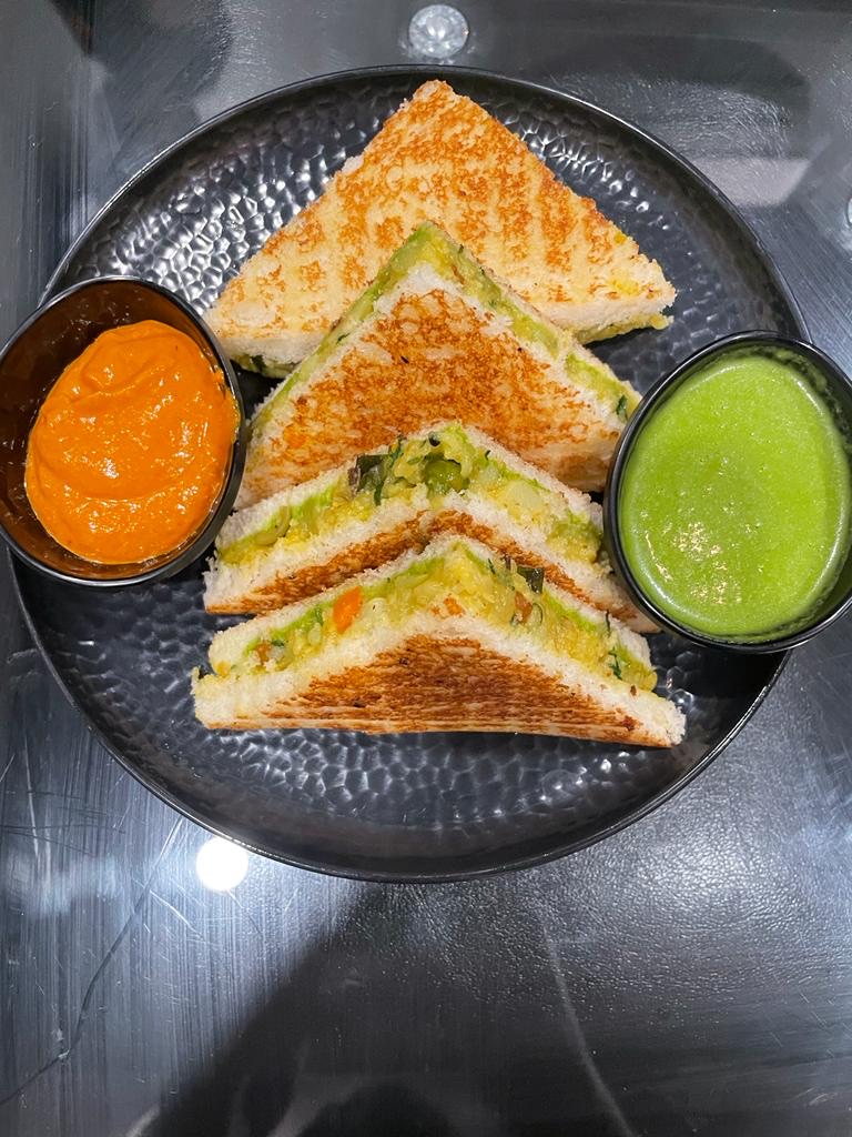 The Hide Out - The Hide Out, Infront of Kamla Nehru Garden, Rajput complex, Chakradhar Nagar, Raigarh, Chhattisgarh 496001, India