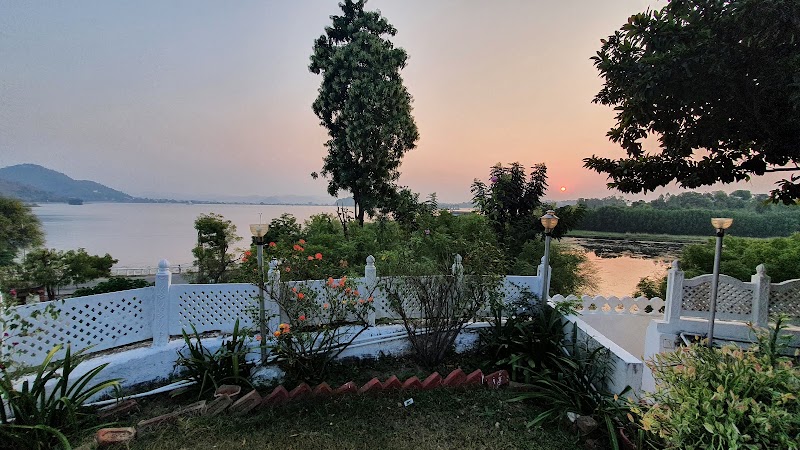 Devendra Garh - Devendra Garh 88 Rani Road Near, Rajiv Gandhi Park, Malla Talai, Udaipur, Rajasthan 313004, India