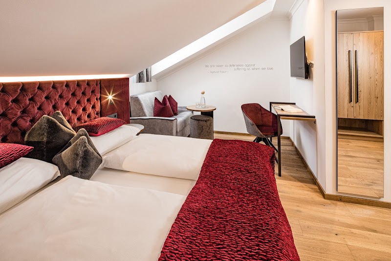 Grand Hotel Wolkenstein - Gardenahotels - Grand Hotel Wolkenstein - Gardenahotels Str. Plan da Tieja, 14, 39048 Selva di Val Gardena BZ, Italy