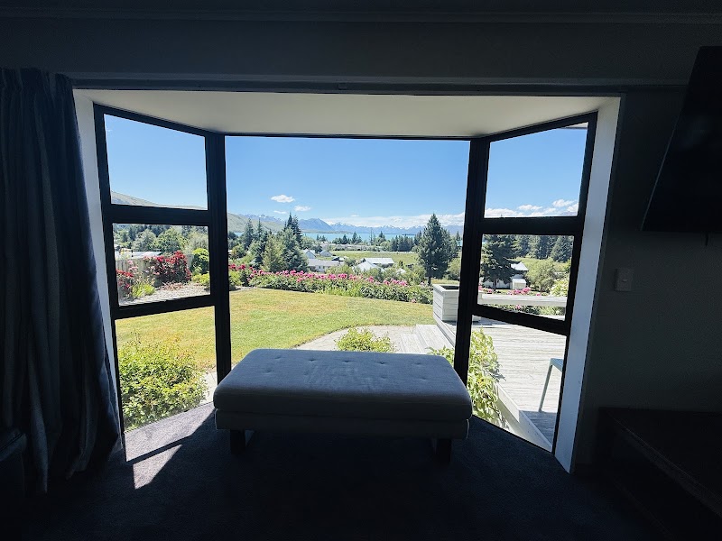 Lake House - Discover Tekapo Accommodation - Lake House - Discover Tekapo Accommodation 3 Hamilton Drive, Lake Tekapo 7945, New Zealand