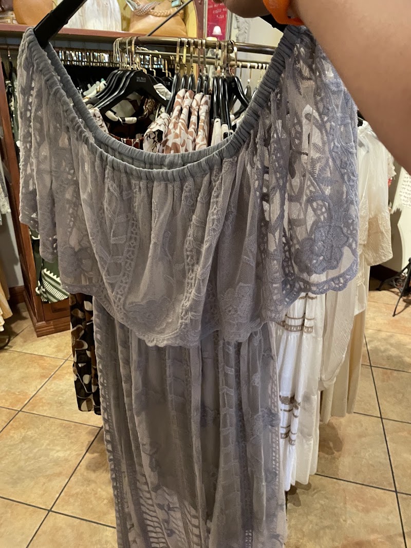 T.H. Palm & Company - T.H. Palm & Company, J.E. Irausquin Blvd 87, Noord, Aruba