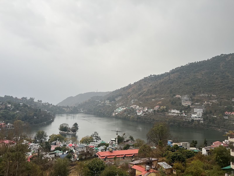Scenic View Retreat Homestay - Scenic View Retreat Homestay, 1, Bhowali - Bhimtal Rd, Sanguri Gaon, Bhimtal, Uttarakhand 263136, India