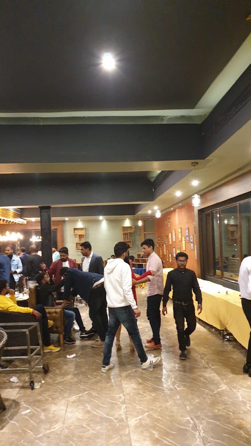 D&D Sky Bar - D&D Sky Bar Jail Rd, near Karnataka Bank - Raipur Branch, Sai Vihar Colony, Raipur, Chhattisgarh 492001, India