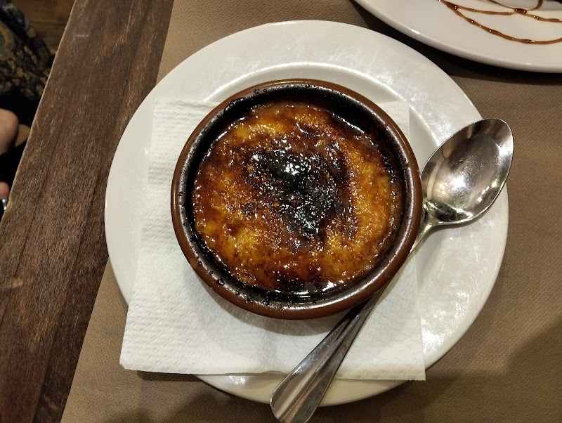 Colom Restaurant - Colom Restaurant Carrer dels Escudellers, 33, Ciutat Vella, 08002 Barcelona, Spain