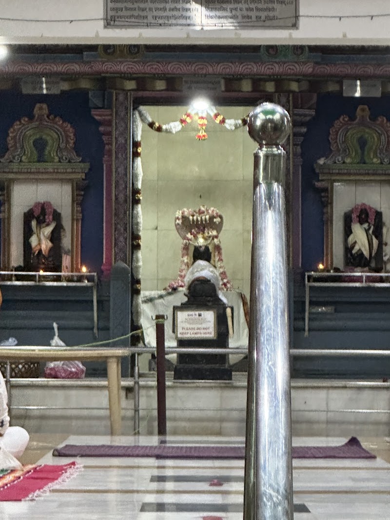 Shri Siddhi Ganesh Mandir - Shri Siddhi Ganesh Mandir Plot No, 4502, Shri Ganesh Mandir Marg, near Bihari Market, Sector 28, DLF Phase IV, Gurugram, Haryana 122002, India