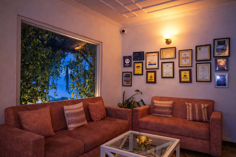 Hotel Neelesh Inn - A Luxury Lake View Hotel (20 kms from Nainital) - Hotel Neelesh Inn - A Luxury Lake View Hotel (20 kms from Nainital), Nainital near bhimtal lake, Bhimtal, Uttarakhand 263136, India