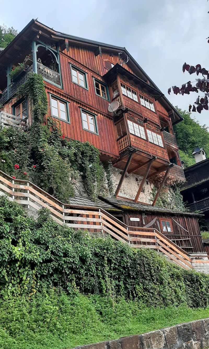 Bootsvermietung Schwarzmayr - Boat Rental - Bootsvermietung Schwarzmayr - Boat Rental Hallstätter, 4830 See, Austria