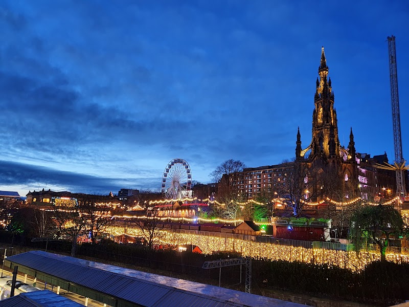 Scott Monument - Scott Monument, E. Princes St Gardens, Edinburgh EH2 2EJ, UK